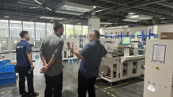 ডিজিটাল রোল টু শীট লেজার ডাই কাটার সর্বোচ্চ ২৭ মিটার/মিনিট কাটার গতি এবং সর্বোচ্চ ৩৩০ মিমি লেবেল প্রস্থ সহ